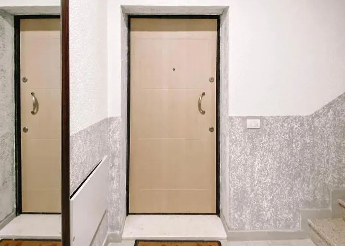 Cozy And Spacious Two Bedroom In *