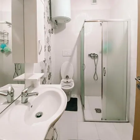 公寓 Cozy And Spacious Two Bedroom In Shëngjin